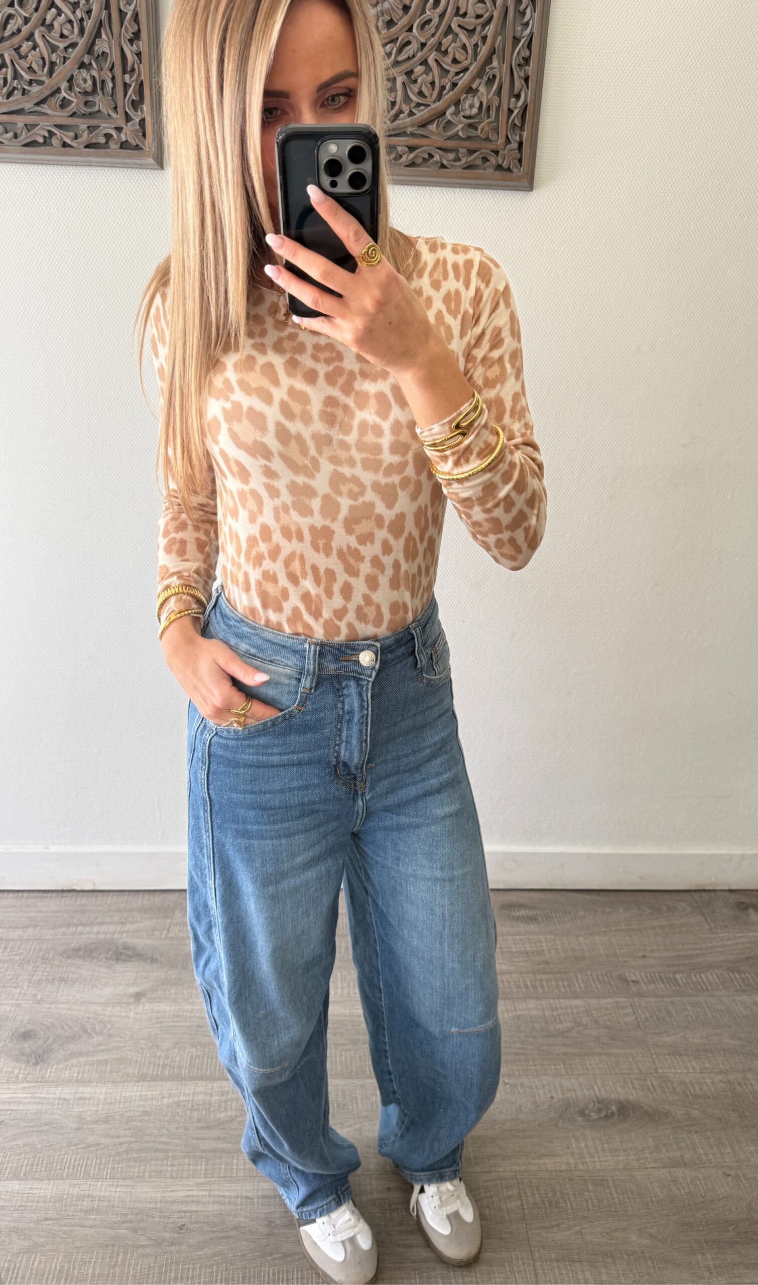 Am panter cashmere top