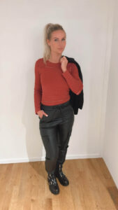 top jane red